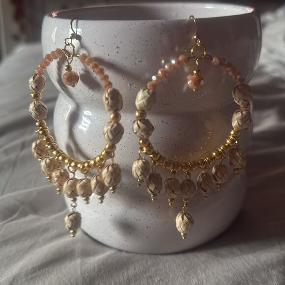 Gold plated Beige and Gold Palm Beaded Hoop handmade Artesanal Earrings - Picture 1 of 5